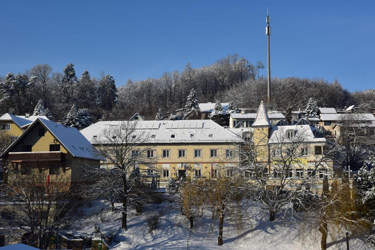 Hotel Restaurant Marienhof Unterkirchbach Buitenkant foto